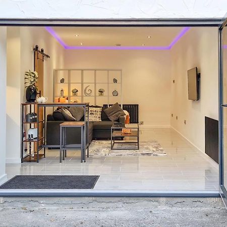 The Studio, Luxury Modern Apartment In The South Hams, Stunning Walks On The Doorstep, A 20 Minute Drive To The Beautiful Sandy Beaches, Quiet Courtyard Setting, Shops, Bars And Restaurants A Short Walk Away! Ivybridge Luaran gambar